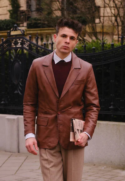 Men’s leather blazers collection featuring tailored leather blazers, black leather blazers and smart casual leather jackets for refined masculine style.